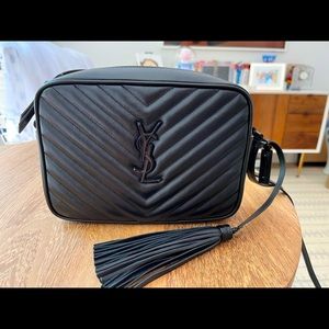 YSL medium Lou crossbody, excellent condition